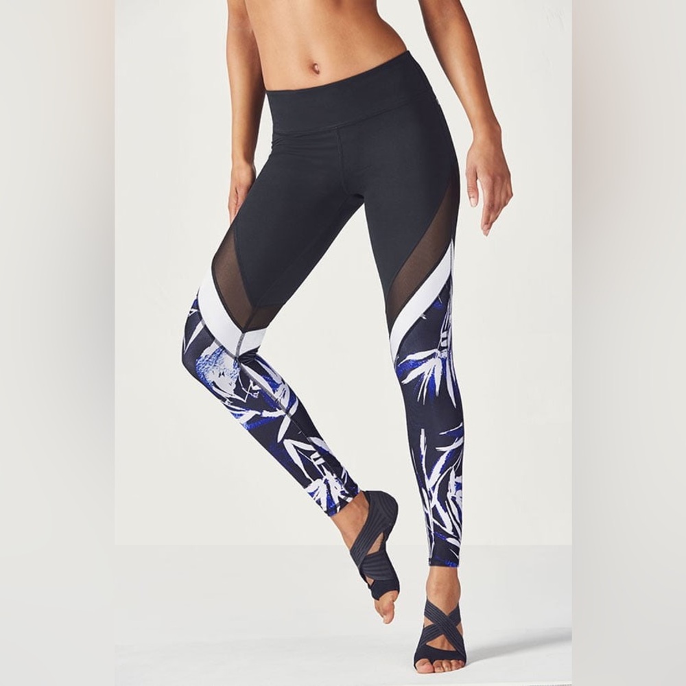 Fabletics Mid-Rise Mesh‎ Powerhold Leggings Size: S